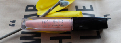 Очаровательный блеск от Artdeco 32 Lip Brilliance