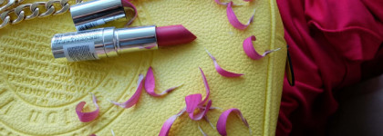 Любовь с первого взгляда с матовой помадой Seventeen 31