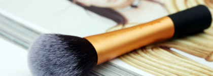 Кисть для пудры Real Techniques by Samantha Chapman Your base/flawless Powder brush