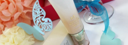 Увлажняющая основа под макияж  с эффектом свечения Missha  "M Signature Real Complete Blending Primer"