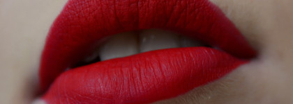 Моя идеальная красная. NYX Full Throttle Lipstick в оттенке Up The Bass