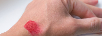 Классная. Бюджетная. Красная. Помада Bourjois Rouge Edition 12H в оттенке 34 Cherry my cherie