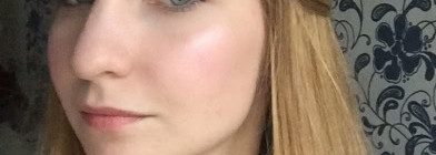 Румяна Essence Oktoberfest blush 01 Pretty pink dirndl