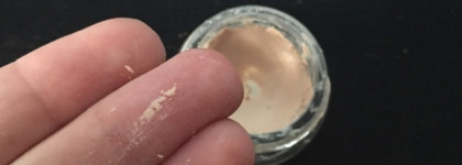 Чтобы тени не исчезали в полдень или Lumene Beauty base Eyeshadow primer vs. Catrice Prime and Fine Eyeshadow base