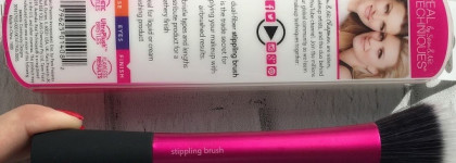 Real Techniques by Sam & Nick Stippling brush Vol.2