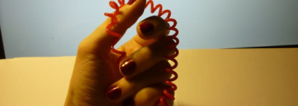 Резинка-браслет для волос InvisiBobble The Traceless Hair Ring Raspberry Red