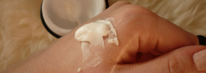 Tony Moly Panda's Dream White Hands Cream