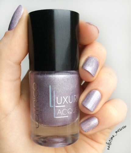 Catrice Luxury Lacquers Limited Edition Holomania C04 Plum me up Scotty