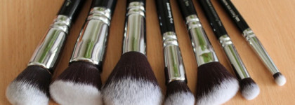 Мои самые пушистые, самые мягкие и самые ласковые кис... кисти для макияжа. Zoeva  Complete Set - набор кистей для макияжа