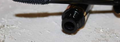 Тушь - легенда. Vivienne Sabo Cabaret Artistic Volume Mascara # 01 - тушь для ресниц в оттенке 01