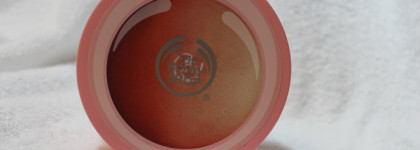 Розовый грейпфрут и чудесная мочалка The Body Shop