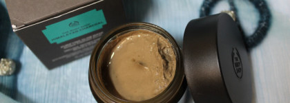 Новая любимица - Детокс-маска «Гималайский уголь» The Body Shop Himalayan Charcoal Purifying Glow Mask