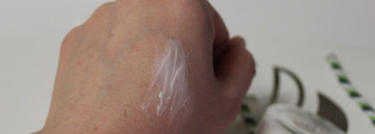 Старый друг лучше новых двух. Sisley Sisleya Eye And Lip Contour Cream - крем Сислейа для контура глаз и губ