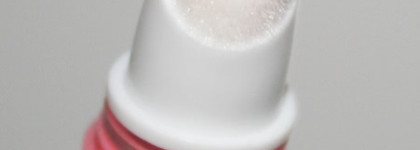 Любимый... Блеск для губ Instant Light Natural Lip Perfector в оттенке 01 Rose Shimmer от Clarins