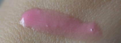 Любимый... Блеск для губ Instant Light Natural Lip Perfector в оттенке 01 Rose Shimmer от Clarins