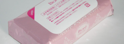 Салфетки для снятия макияжа Biore