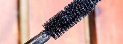 Минеральная тушь для ресниц в чёрном оттенке от Mirra