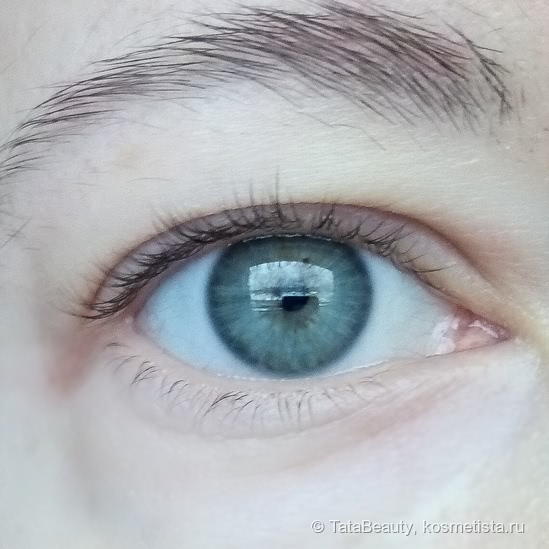 Тушь для ресниц Smokey Eye Mascara в чёрном (01) оттенке от Bobbi Brown