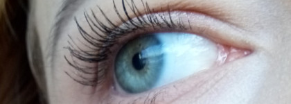 Тушь для ресниц Smokey Eye Mascara в чёрном (01) оттенке от Bobbi Brown
