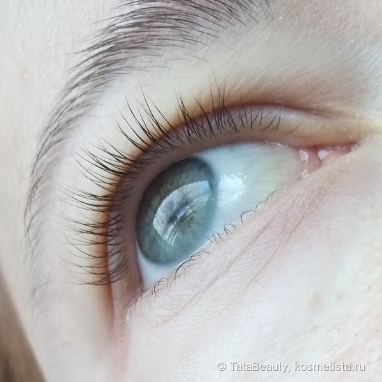 Тушь для ресниц Smokey Eye Mascara в чёрном (01) оттенке от Bobbi Brown