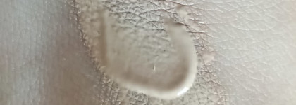 Тональная основа - кушон Candy Glow Cushion Strawberry SPF 50 в оттенке Ivory от Chupa Chups Cosmetics