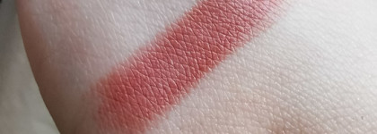 Губная помада Matte Revolution в оттенке Pillow Talk от Charlotte Tilbury