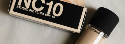 Тональная основа Studio Fix SPF 15 в оттенке NC10 от Mac