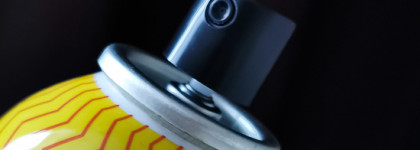 Эко-лак для волос HilarIous Eco-directional Spray от Paul Rivera