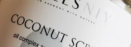 Натуральный соляной скраб для тела с кокосом Coconut Scrub от Telesniy