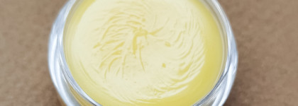 Натуральный бальзам для губ восстанавливающий Regenerating Lip Balm №413 от Sativa