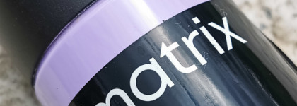 Бестселлер от Matrix в палитре месяца - кондиционер Unbreak my blonde conditioner