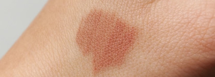 Ругать или хвалить? Карандаш для губ от Гоар Аветисян Goar Lip Pencil в оттенке Nude Rose