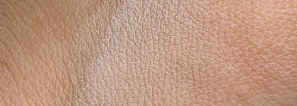 Матирование на 5 с пудрой All Matt Plus Powder в оттенке 001 от Catrice