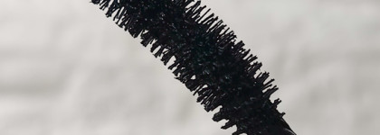 Рабочая базовая тушь Glam & Doll Curl & Volume Mascara в чёрном оттенке от Catrice