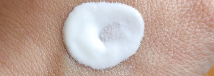 Санскрин с интересным ароматом Facial Care SPF 30 Carolina от By Kaori