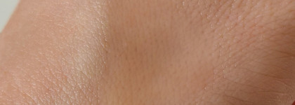 Чистая гиалуроновая кислота в сыворотке Hyalu B5 Serum от La Roche-Posay