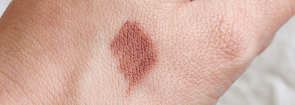 Красавец - стойкий карандаш для губ Salute Slide & Stay в оттенке Urania от OK.Beauty