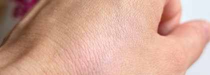 Неуловимые румяна Rosy Glow в оттенке 001 Pink от Dior