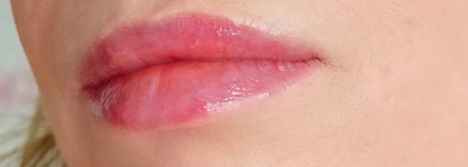 Карамельки! Масло - блеск для губ Lip Oil в оттенках 01, 02, 03 от Beauty Assistant