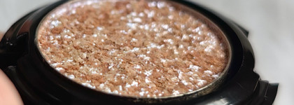 Заявка на успех - тени - спарклы Prism в оттенке 20 от Limoni