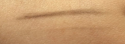 Красивые брови с Dior Diorshow Brow Styler Ultra-Fine Precision Brow Pencil 002 Universal Dark Brown