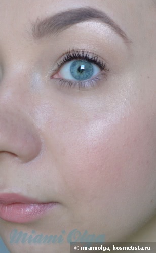MAC Рigment Colour Powder Vanilla - must have среди хайлайтеров