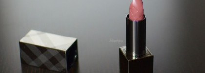 Две помады Burberry Kisses №89, №97