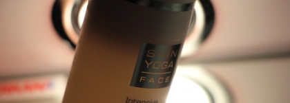 This is Deutsch. ArtDeco Skin Yoga Face Intensive Lifting Serum