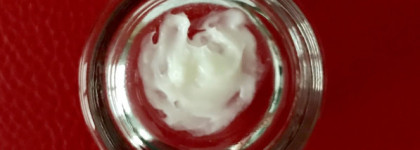 Shu Uemura Ultimate Remedy Extreme Restoration Treatment. Восстанавливающая маска для сильно поврежденных волос. Art of Disappointment