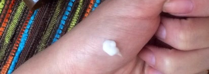 Корейские кремики для рук- Fascy Moisture bomb hand cream Violet и Missha Moist 24 hand cream manuka honey