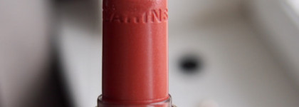 Легкая помада для губ из весенней коллекции Clarins Spring 2017 Joli Rouge Brillant 31 tender nude