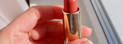 Легкая помада для губ из весенней коллекции Clarins Spring 2017 Joli Rouge Brillant 31 tender nude