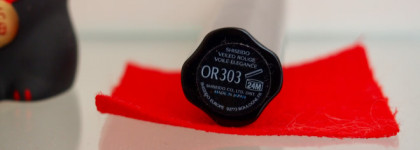 Сочная, очень тёплая помада Shiseido Veiled Rouge OR 303 Orangerie