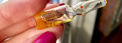 Розовое блаженство для кожи Weleda Wildrose  Smoothing Facial Concentrate Розовый разглаживающий концентрат (7 дневный курс)